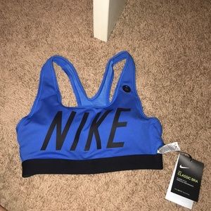 NEVER WORN!!! nike sports bra